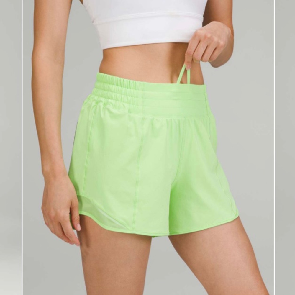 NWT Lululemon Hotty Hot HR Short 4” Scream Green Light